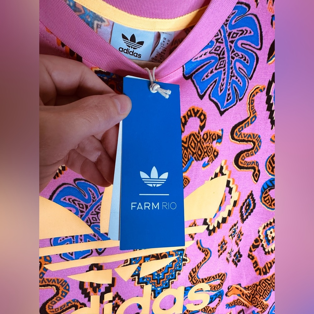 Farm Rio/Addidas Colab Tree Foil Tee NWT - Picture 4 of 4